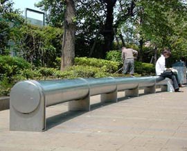 Curved bench - photo from Yumiko Hayakawa