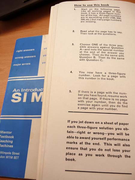 Mentor Textbook Teaching Machines: Applications of SI Metric, 1971